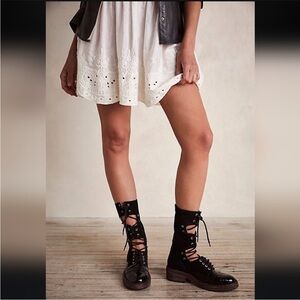 FINAL SALE 🥳🥳🥳Free People🌹Cut Away Lace Up Boots Sz 39